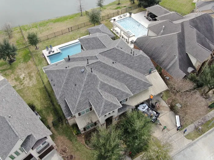 Fast & Quick Roofing Picture 1