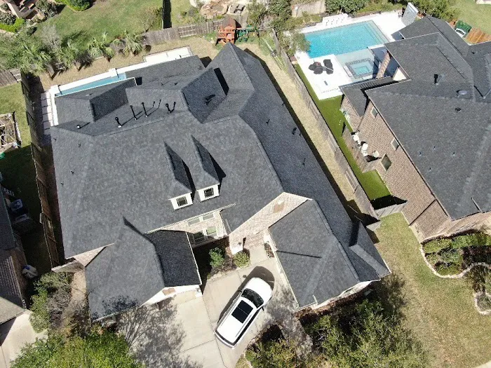 Fast & Quick Roofing Picture 2