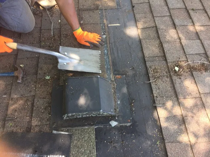 Pinnacle Roofing Company Picture 2