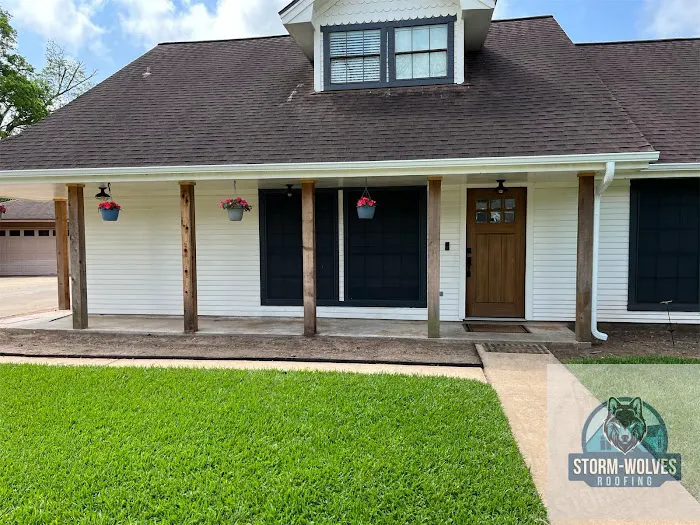 Storm-Wolves Roofing Picture 2