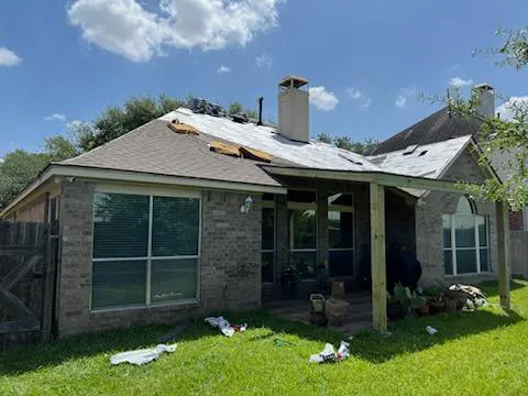 Magnifying Roofing Picture 3