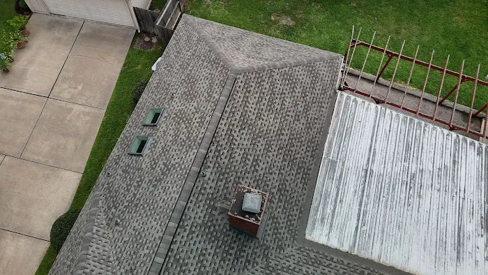 Acadian Roofing, LLC Picture 3