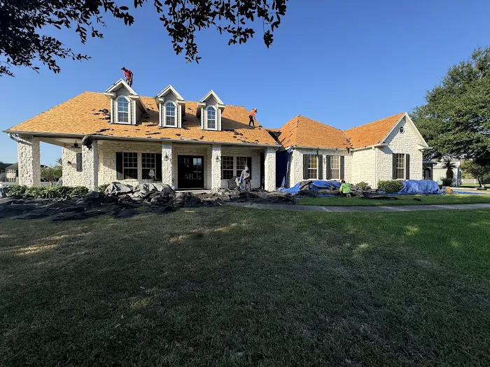 NJN Roofing and Construction LLC Picture 1