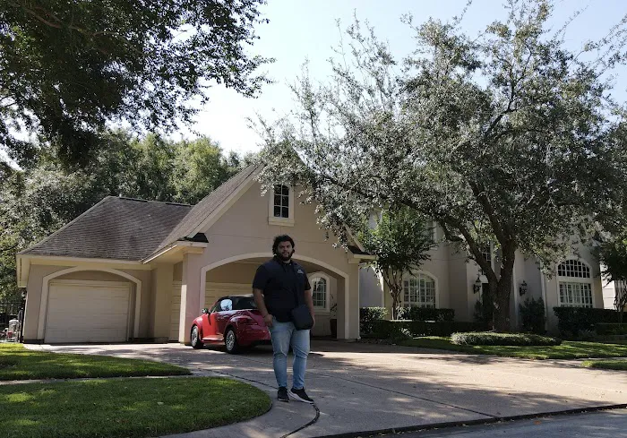 Royal Roofing and Remodeling Picture 6