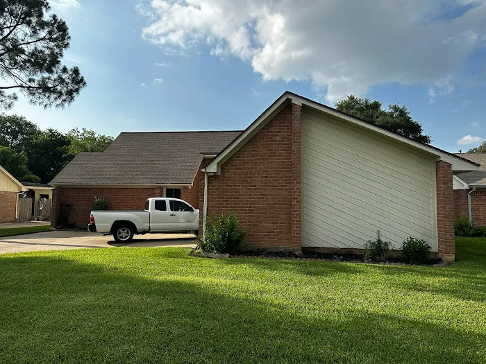 Blitz Haus Roofing & Renovations Picture 2