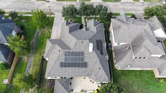 Blitz Haus Roofing & Renovations Picture 4