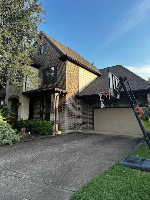 Blitz Haus Roofing & Renovations Picture 6