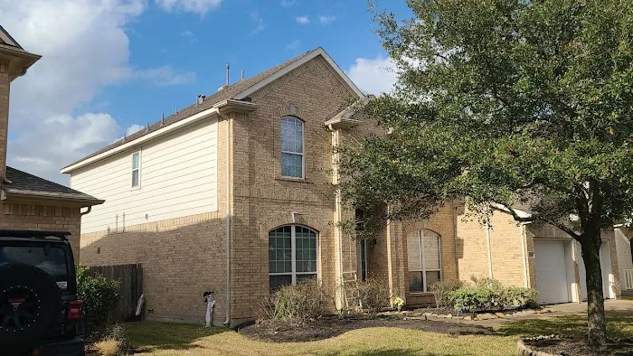 Blue Rhino Roofing and Solar Picture 1