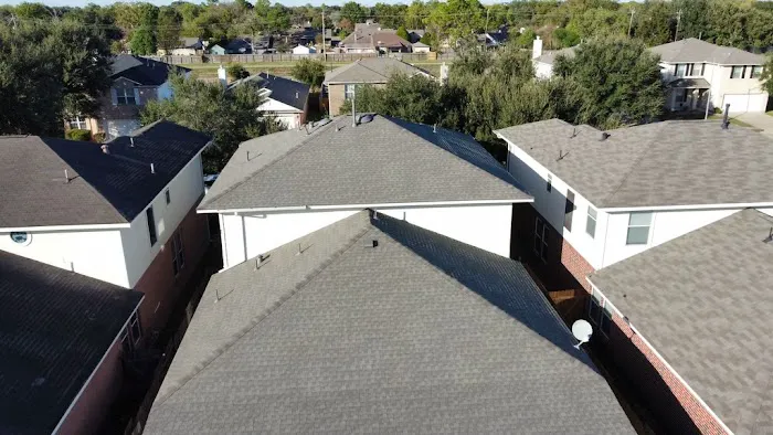 Level Up Roofing & Construction Picture 4