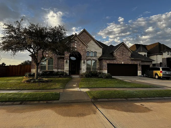 New Image Construction and Roof Pros Picture 4