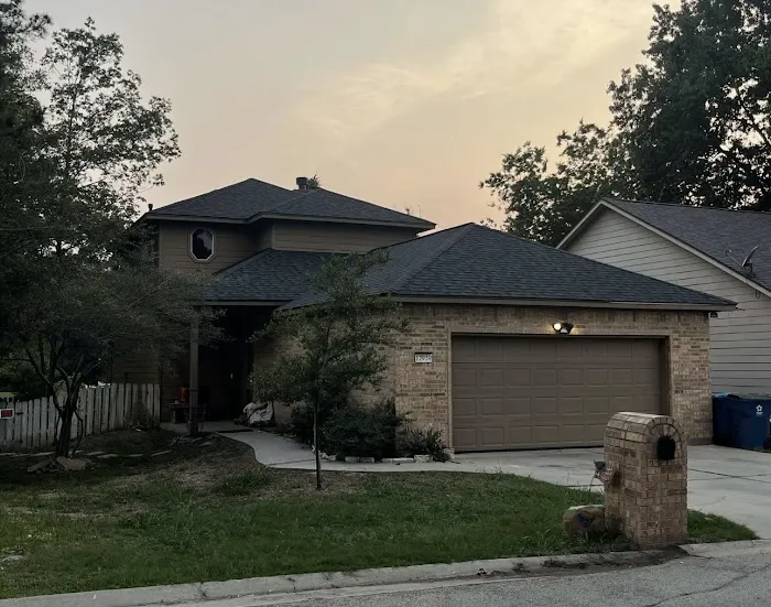 Primetime Roofing and Exteriors LLC Picture 7