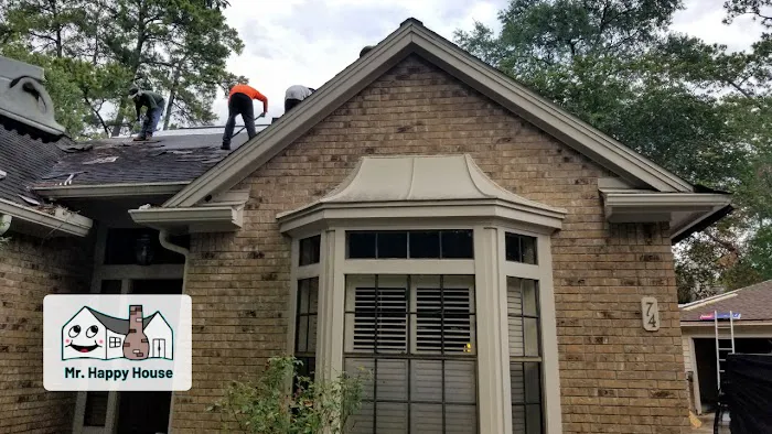 Mr. Happy House of The Woodlands | Roofing, Siding, Painting Picture 4