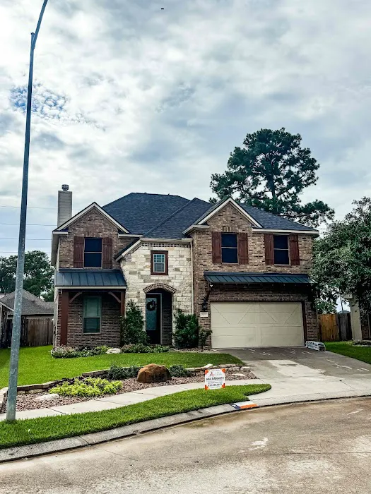 Apex Solutions Roofing & Construction Picture 3