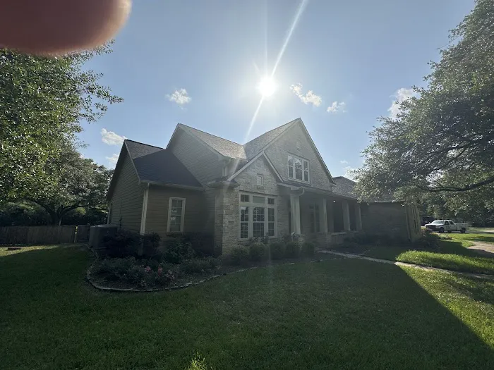 Vista Roofing and Restoration Picture 1