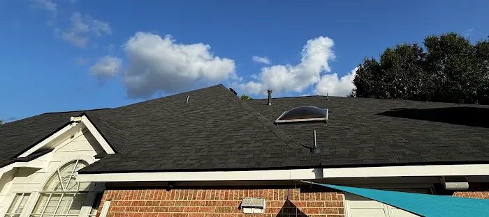 Southern Way Roofing & Construction Picture 1