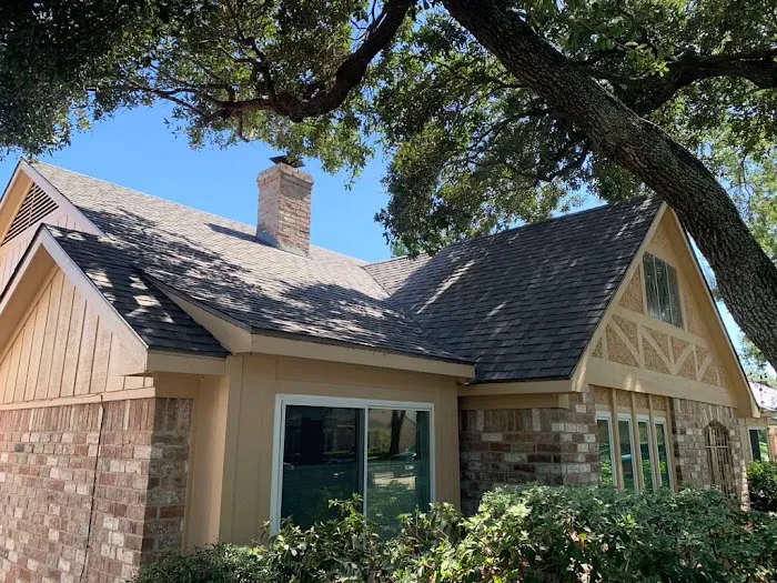 Capstone Roofing & Construction Picture 1