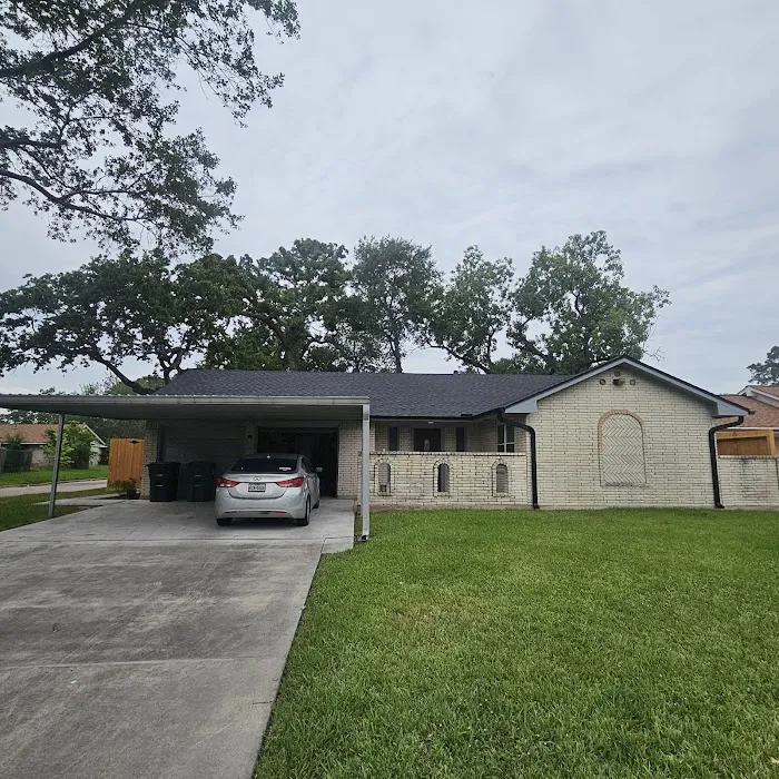 Storm Troop Roofing and Construction Picture 1