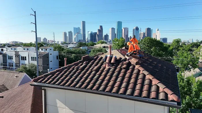 Petrus Roofing and Solar Picture 7