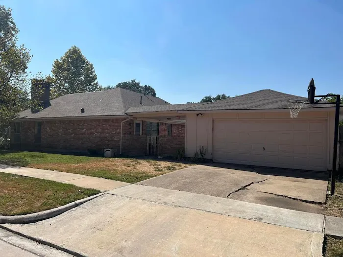 Aiga Roofing and Construction Picture 2