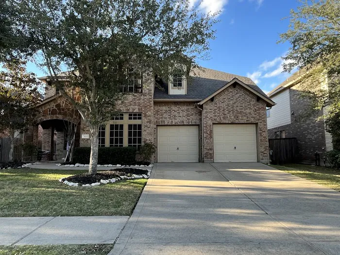 Aiga Roofing and Construction Picture 5