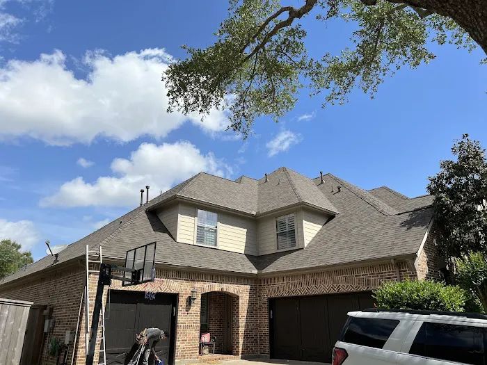 Right Price Roofing Picture 3