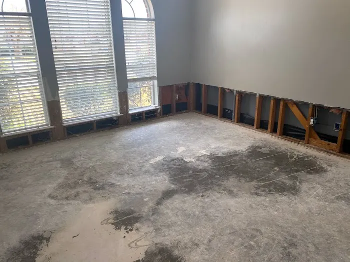 Right Price Roofing Picture 9