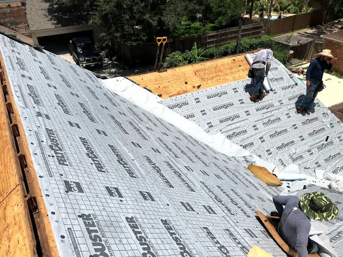 M&P ROOFING LLC Picture 2