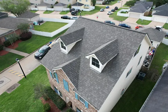 L&B Roofing LLC. Picture 1