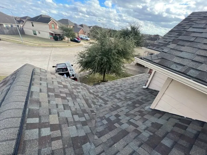 L&B Roofing LLC. Picture 4