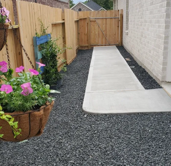 DoubleHorn Roofing & Construction, LLC Picture 3