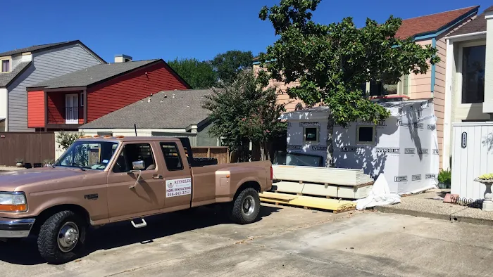 Reynolds Roofing & Home Renovation Picture 7