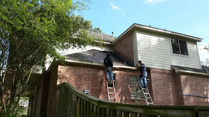 Reynolds Roofing & Home Renovation Picture 4