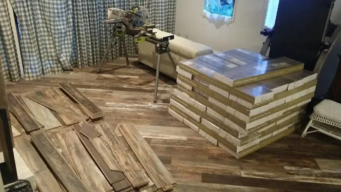 Reynolds Roofing & Home Renovation Picture 1