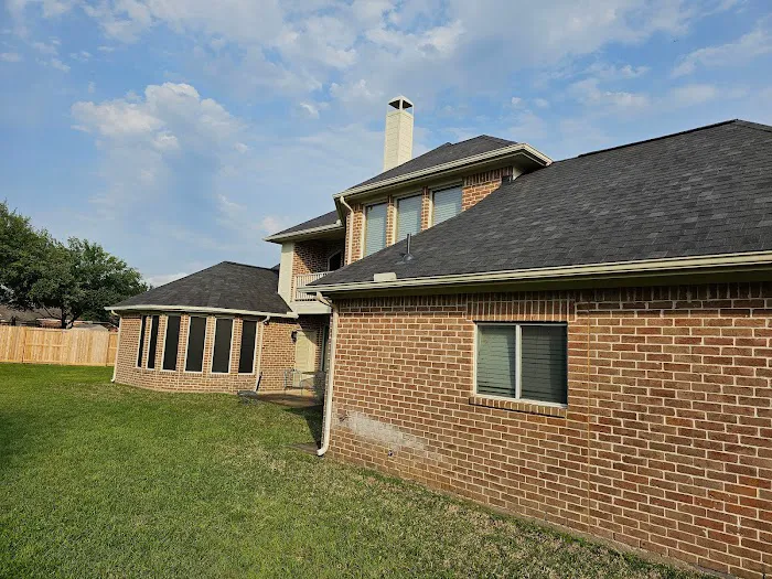 R&S Roofing Picture 3