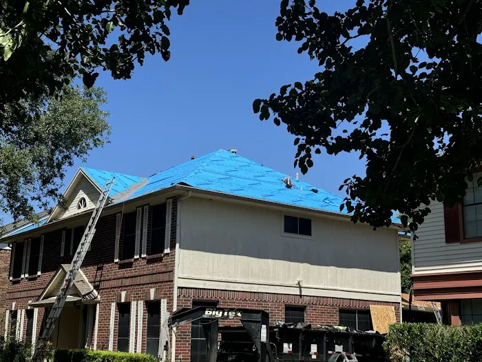 HomeGuard Roofing Picture 10