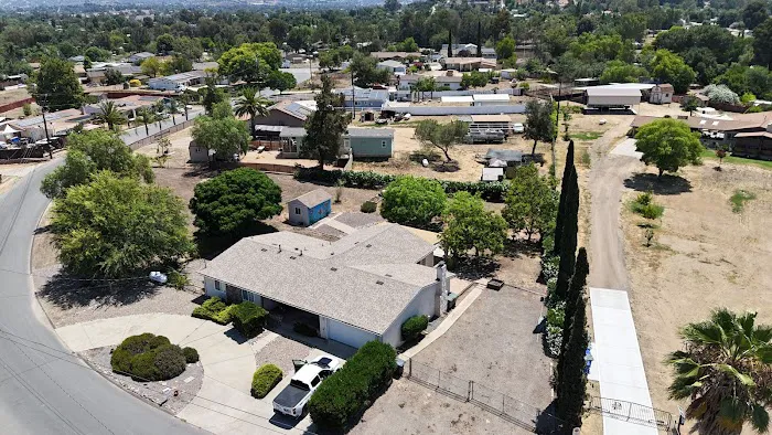 Alma Roofing Picture 4