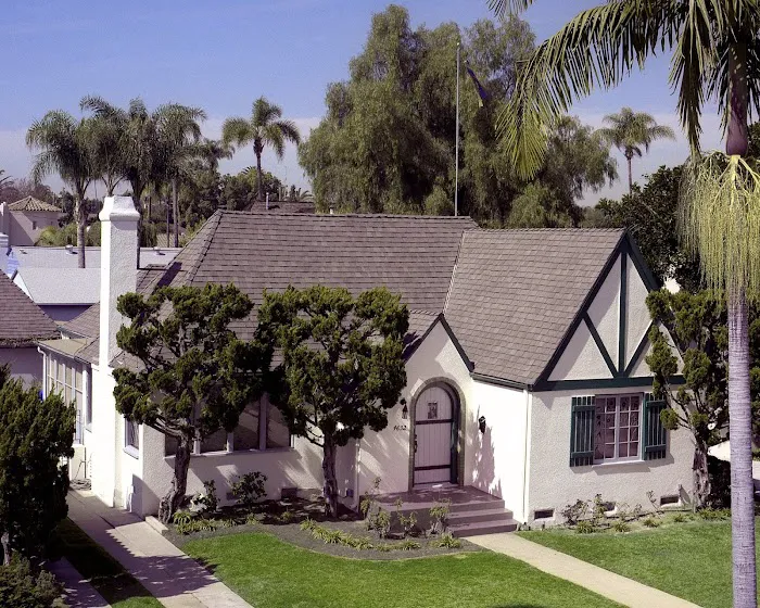 Shake, Shingle & Roll Roofing Picture 4