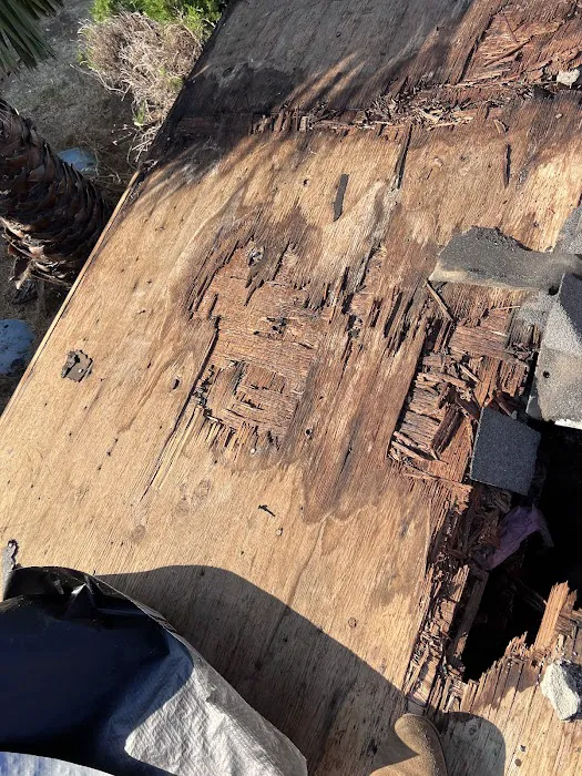 Alfaros and Son Roofing LLC - Shingle Roof Installation and Repair Picture 3