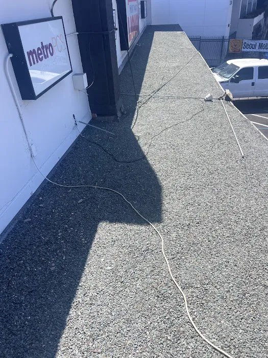 Alfaros and Son Roofing LLC - Shingle Roof Installation and Repair Picture 1