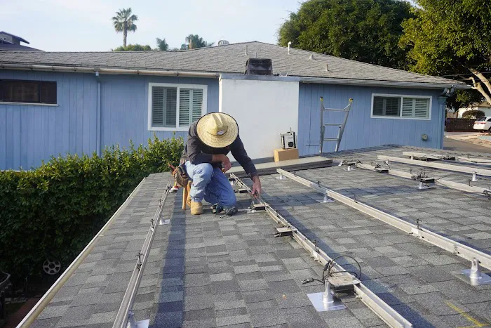 Dana Logsdon Roofing & Solar Picture 1