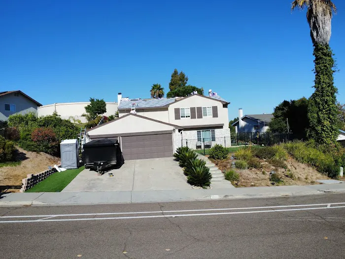 EZ Solar & Roofing Picture 3