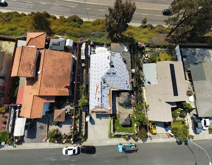 EZ Solar & Roofing Picture 6