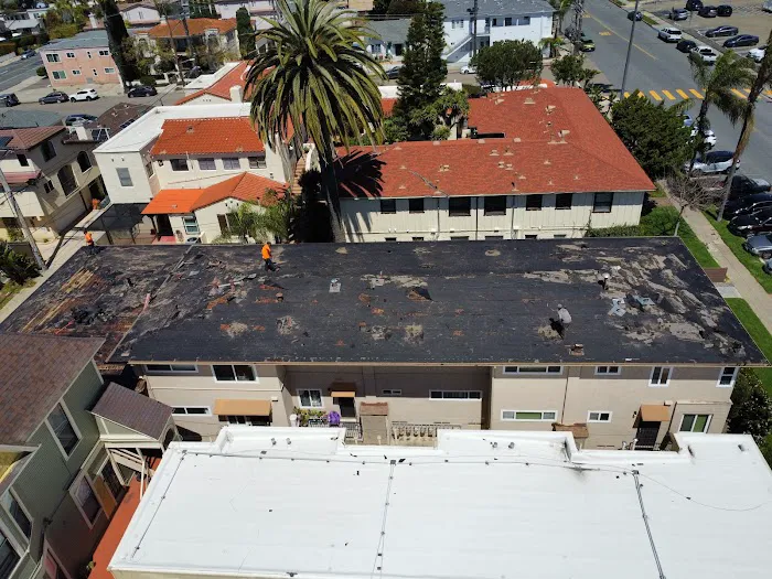 EZ Solar & Roofing Picture 5