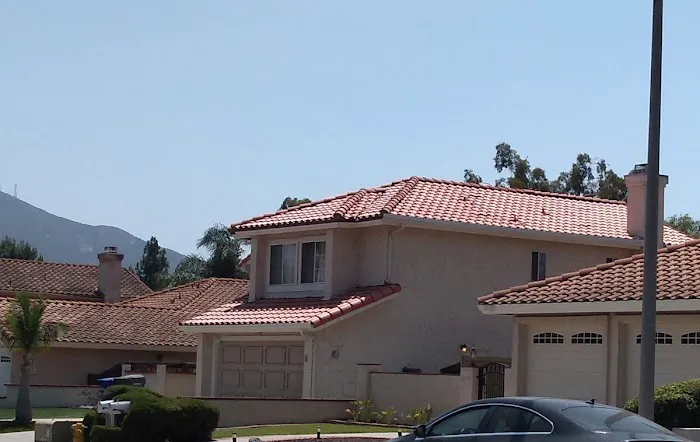 Raneri & Long Roofing and Solar Picture 2