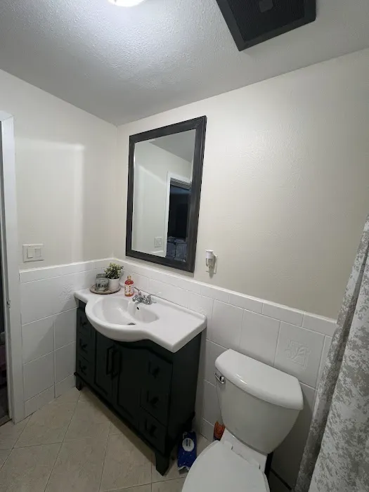 THE SANCHEZ CO. Picture 3