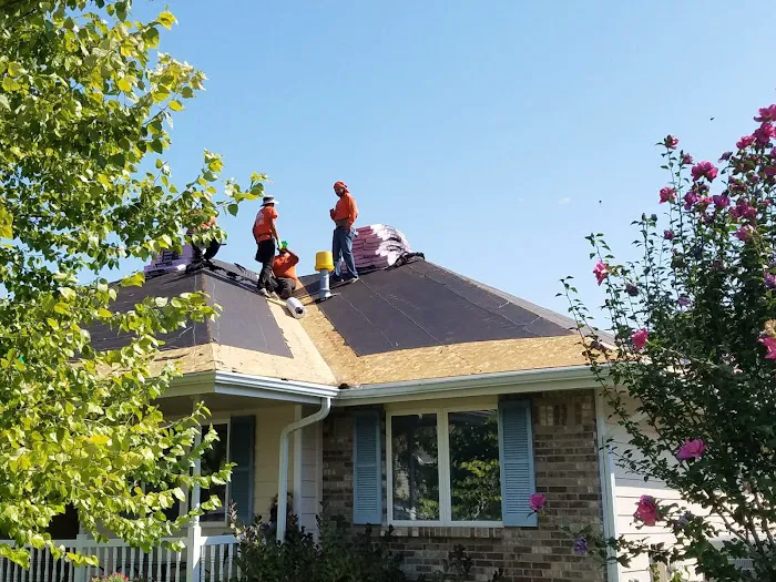 H&M ROOFING CO. LLC Picture 2