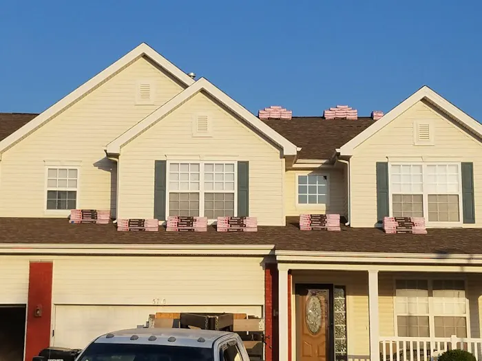 H&M ROOFING CO. LLC Picture 5