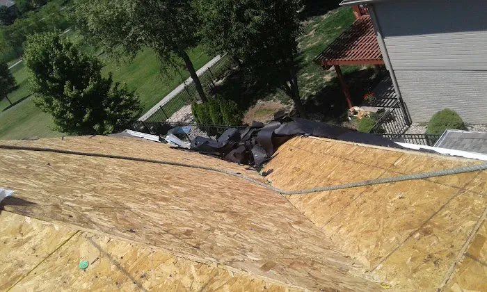 H&M ROOFING CO. LLC Picture 9