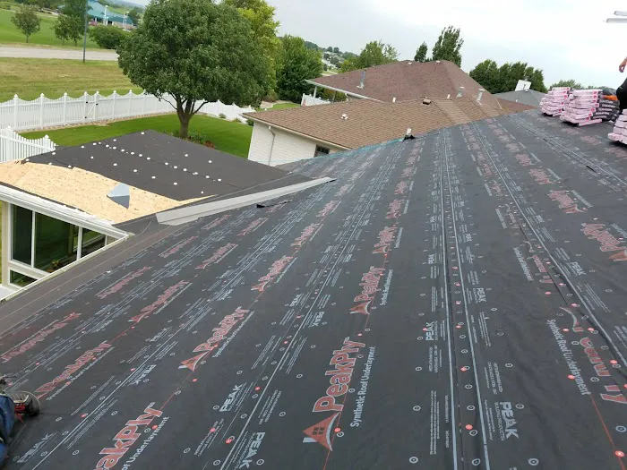 H&M ROOFING CO. LLC Picture 10