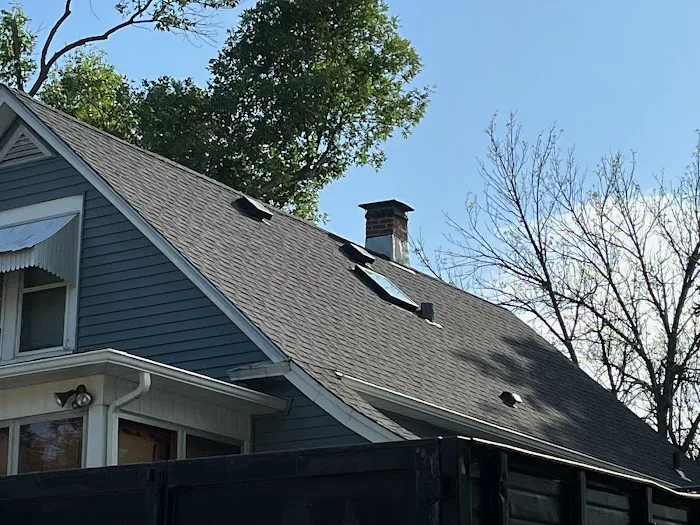 Bluejay Roofing NE Picture 10